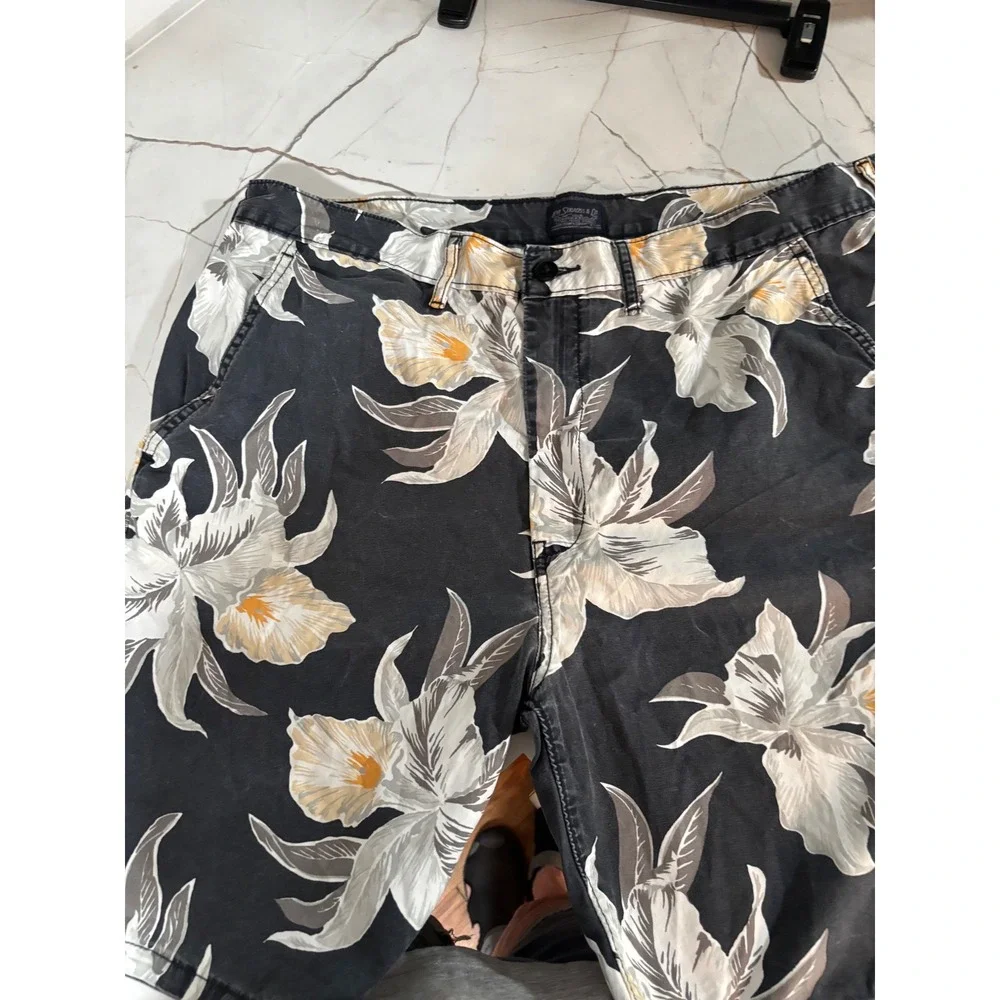 Levi Strauss Mens 38 Tropical Floral Print Flat Front Casual Shorts Black Gray